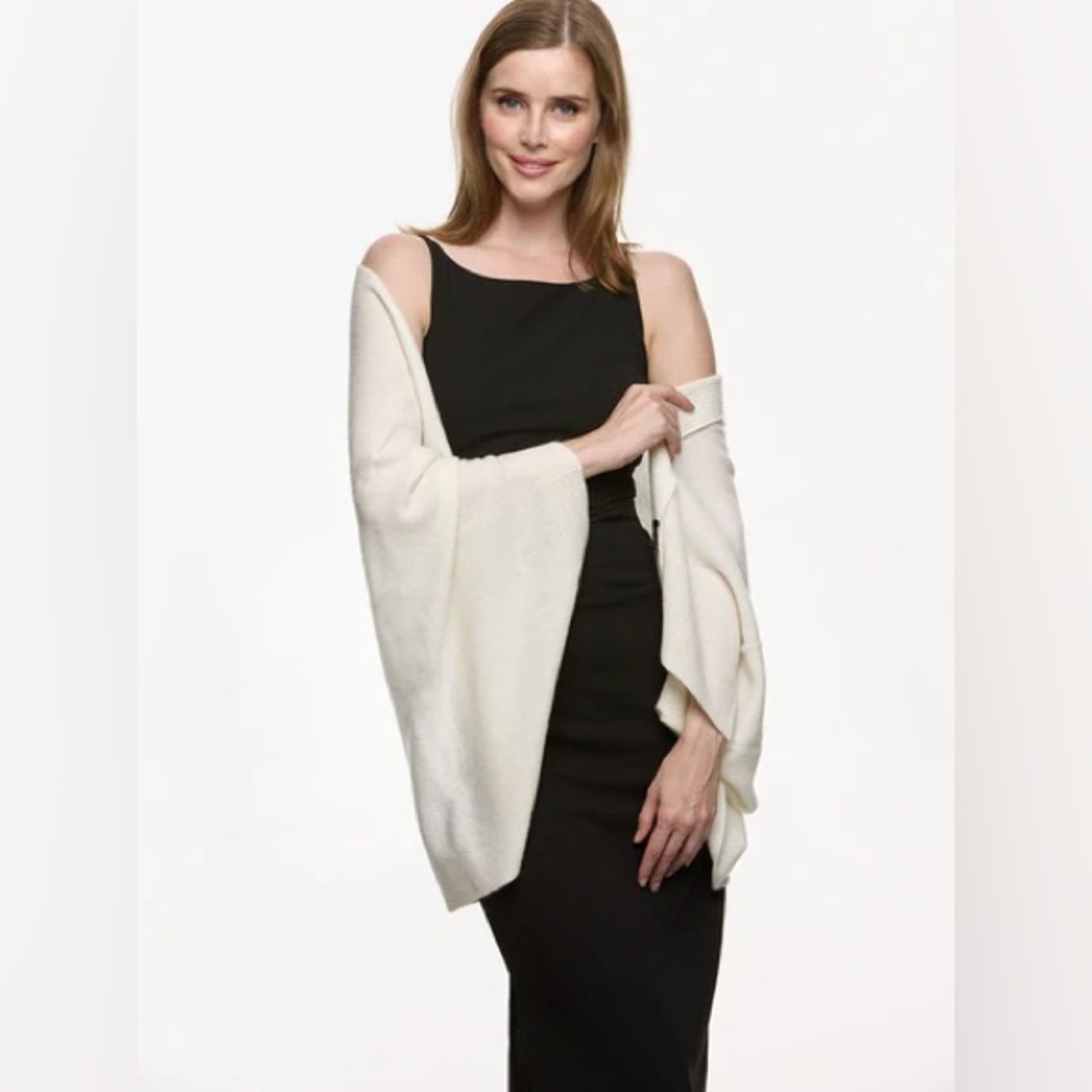 Ivory Wearable Cashmere Wrap